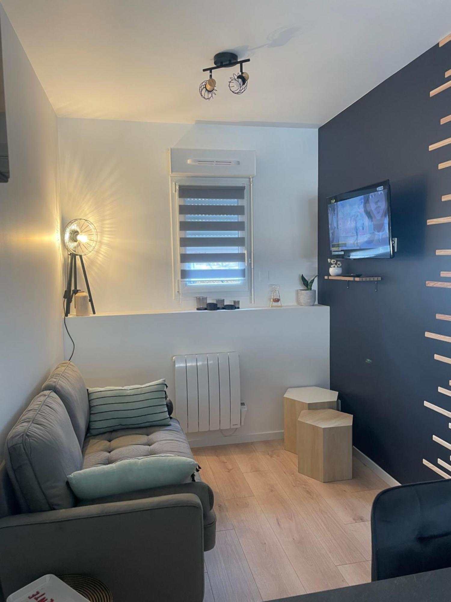 Tiny House Moderne, Avec Terrasse Apartment Change  ภายนอก รูปภาพ
